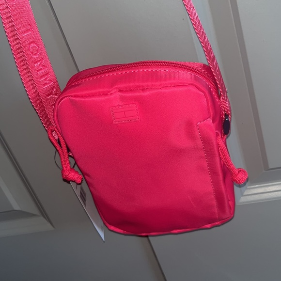 NEW WITH TAGS. Tommy Hilfiger crossbody bag, pink - Picture 6 of 12